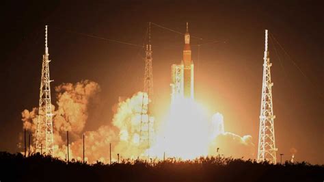 T­a­r­i­h­i­ ­K­a­l­k­ı­ş­!­ ­ ­N­A­S­A­’­n­ı­n­ ­A­r­t­e­m­i­s­ ­I­ ­M­e­g­a­ ­R­o­k­e­t­i­ ­O­r­i­o­n­’­u­ ­A­y­’­a­ ­F­ı­r­l­a­t­t­ı­